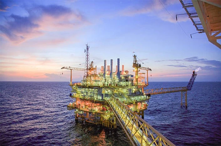 Offshore Oil & Gas Platforms Offshore Oil & Gas Platforms